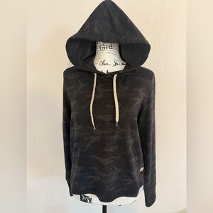 Vuori Halo Essential Hoodie